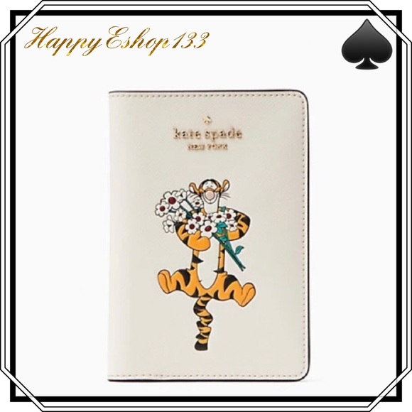โ ๏ธ๐
kate spade X Disney Tigger Passport Holder, Parchment Multi - Picture 8 of 8